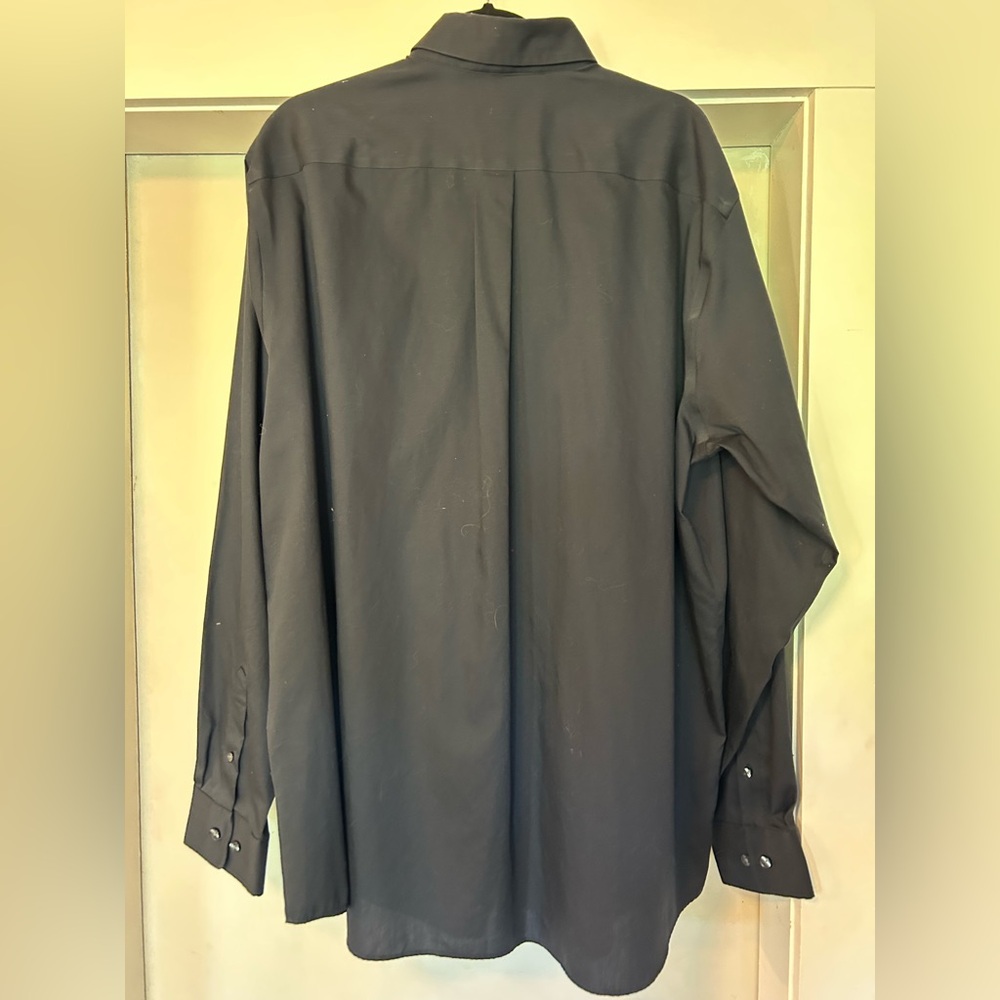 Eddie Bauer Black long sleeve button up men's shirt size XL tall. - Picture 5 of 5